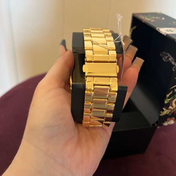 Ed Hardy Gold-Tone Chronograph Watch – Brand New in Box - Picture 6 of 9